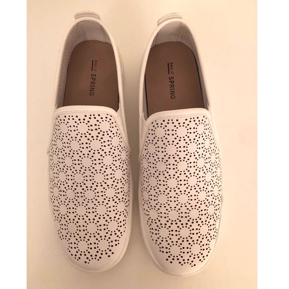 white shoes - Picture 2 of 3